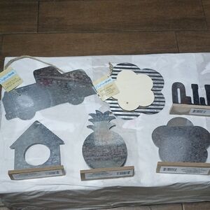 Metallic Wall Art Set with Fun Shapes